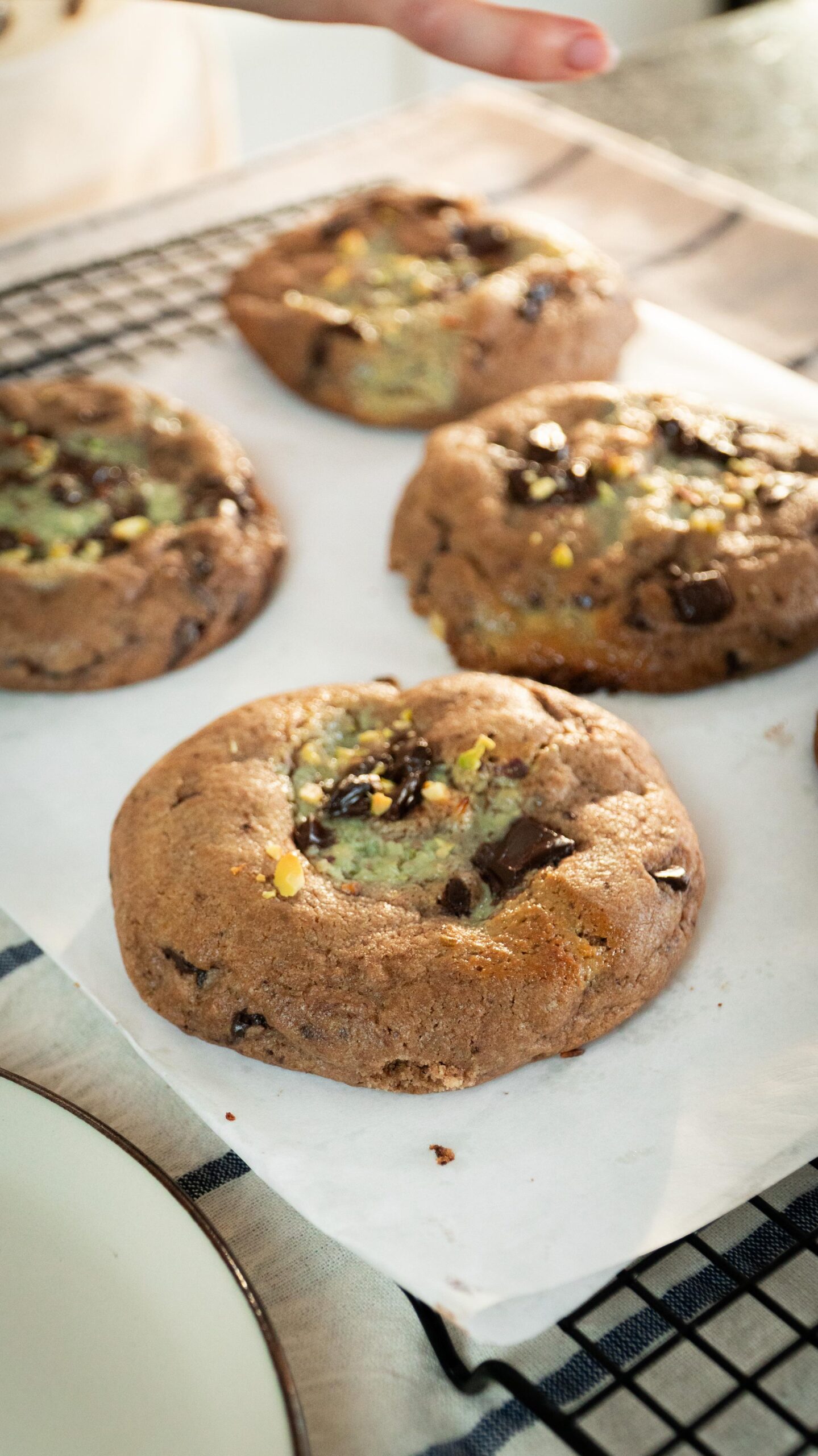 Cookie Dubai con corazón de pistacho